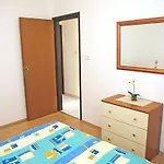 In With Balcony, Air Conditioning, Wifi, Washing Machine *